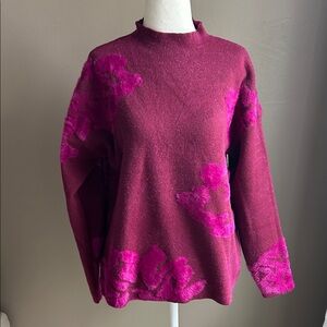 Women's LOVE TREND Crewneck Floral Pattern Sweater - Plum/Pink Size L